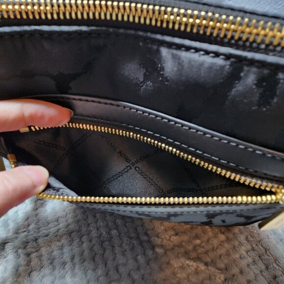 NWT - Michael Kors Jet Set Large North South Crossbody - PRICE IS FIRM - Picture 8 of 9